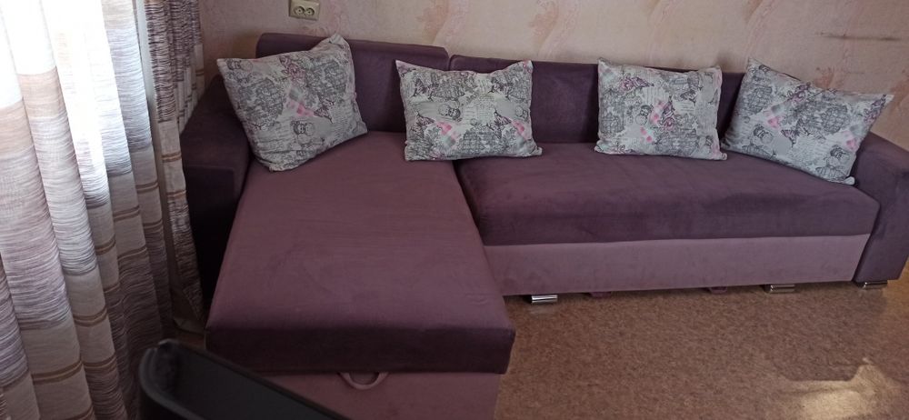 Продам диван угловой