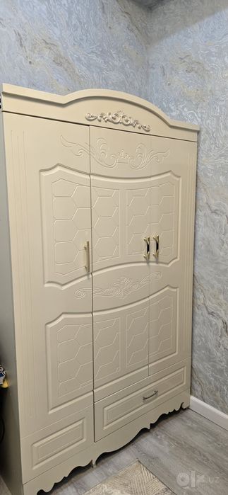 Mebel shkaf sotiladi