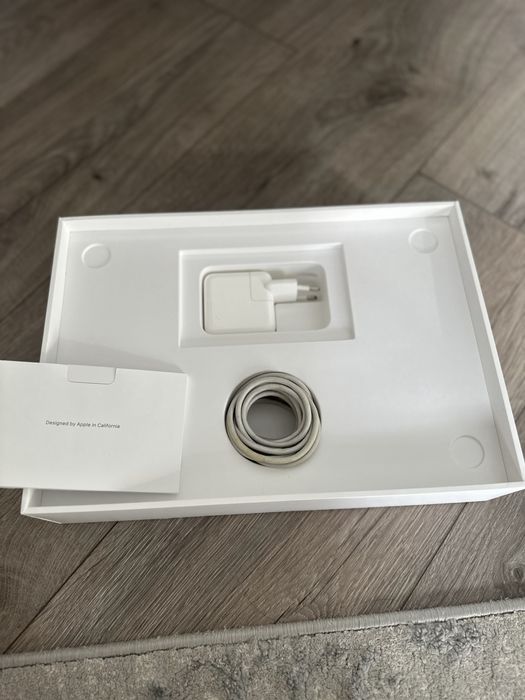 Macbook Air 13 2020 года