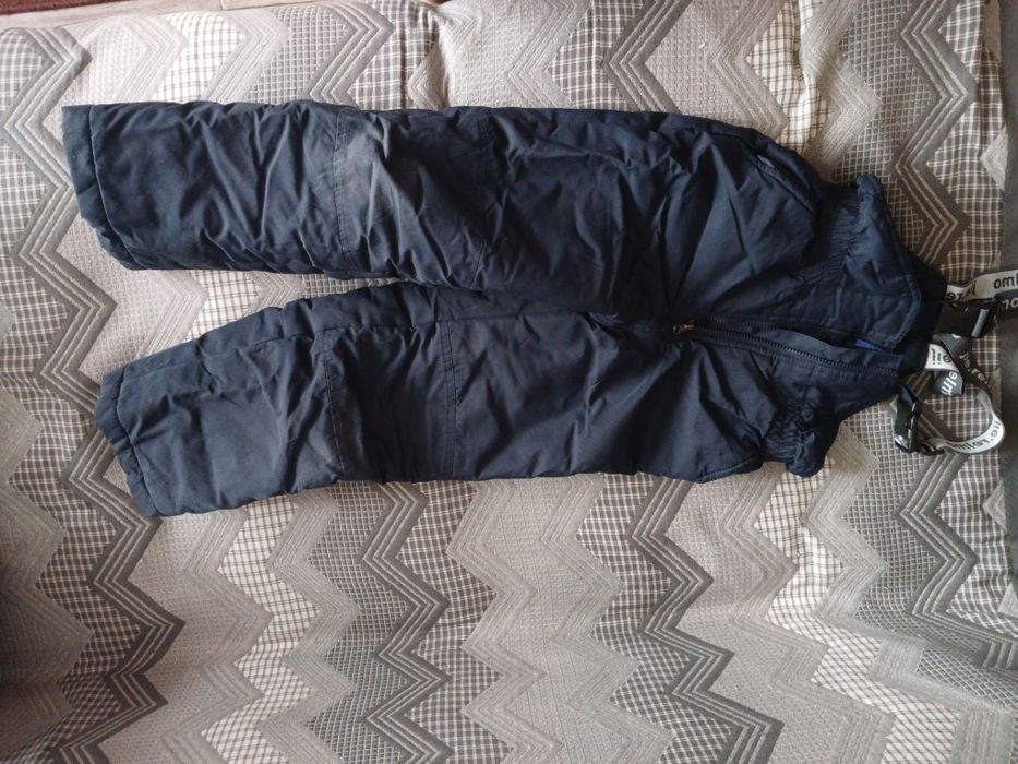 Отдам даром зимний костюм