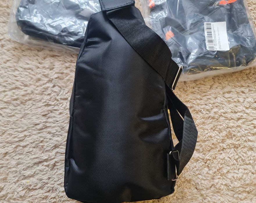 Мъжка чанта за гърди и рамо