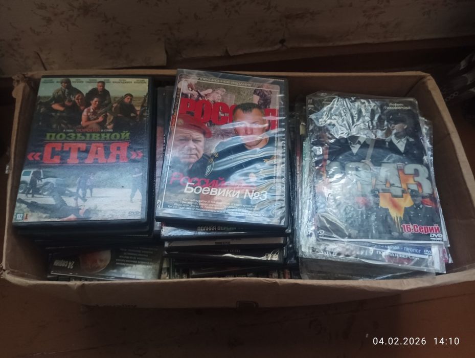 Продам б/у диски (CD/DVD) — 3 000 сум