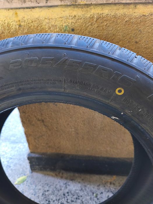 Продавам гуми всезонни