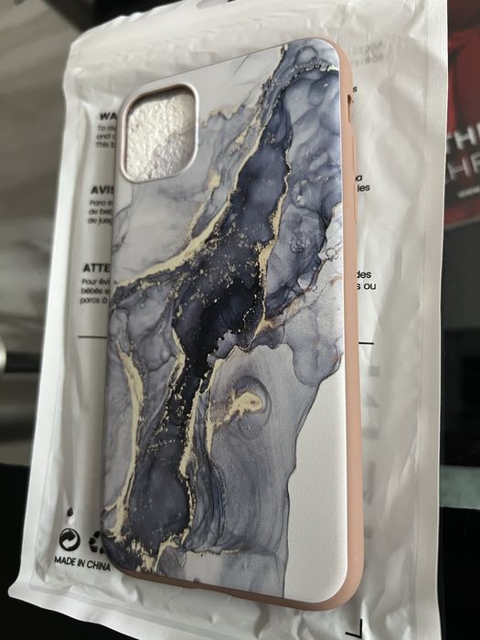 Кейсове за Iphone 11