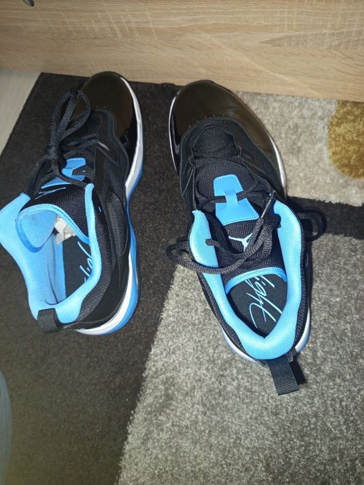 Маратонки jordan us 17 размер