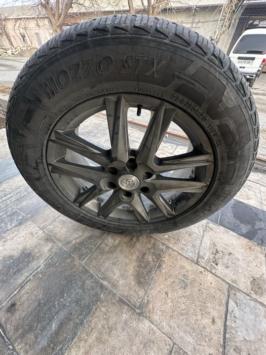 Продаются диски с баллонами от Прадо  в количестве 4 шт