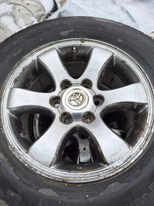 Cauciucuri cu jante si fara