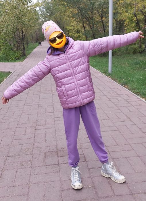 Курточка осеняя на девочку
