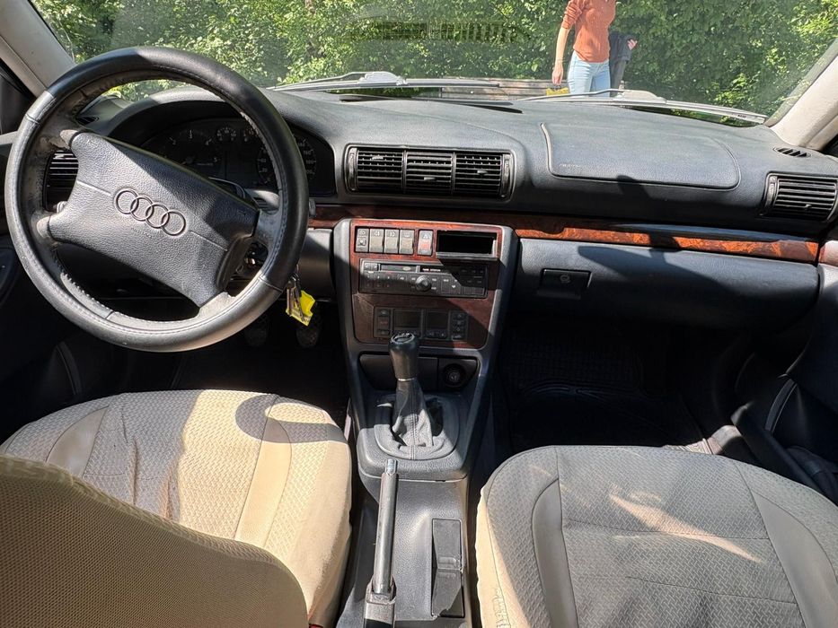 AUDI A4 Avant 0 — imagine 3