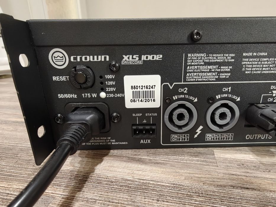 Crown XLS 1002 : 2x350W/4ohm