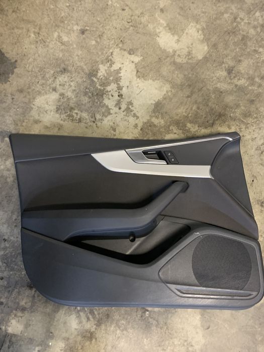 fata usa stanga fata audi a4 b9 - motorina 2023