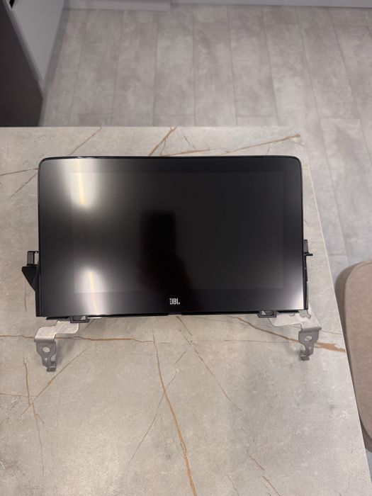 Монитор  оригинал новый JBL Камри 75 (Q)