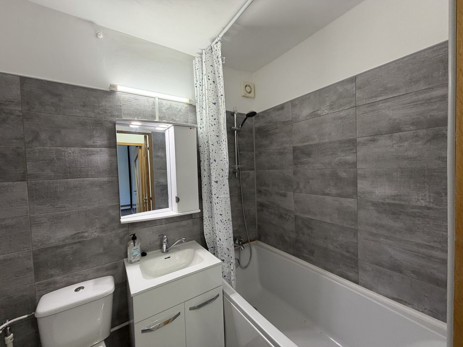 Apartament 3 camere, sector 6