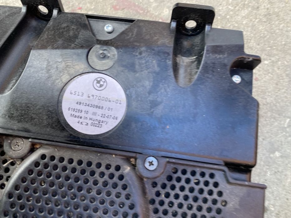 Усилвател модул звук и управление на акумулатора bmw e65 e66 тонколони