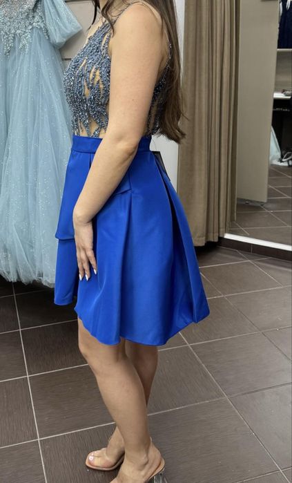 Елегантна дизайнерска рокля