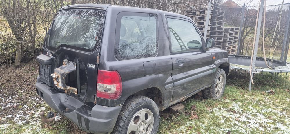 Mitsubishi pajero pinin