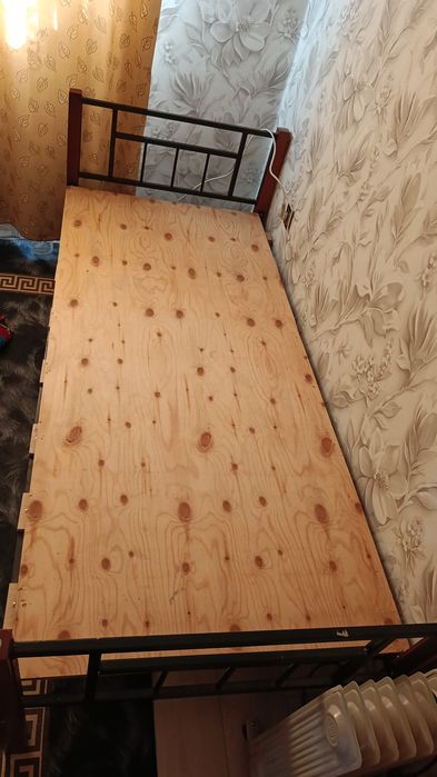 Продам кровати б/у