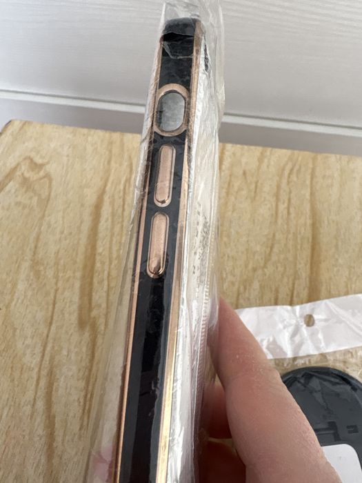 Чехол на айфон 12 про