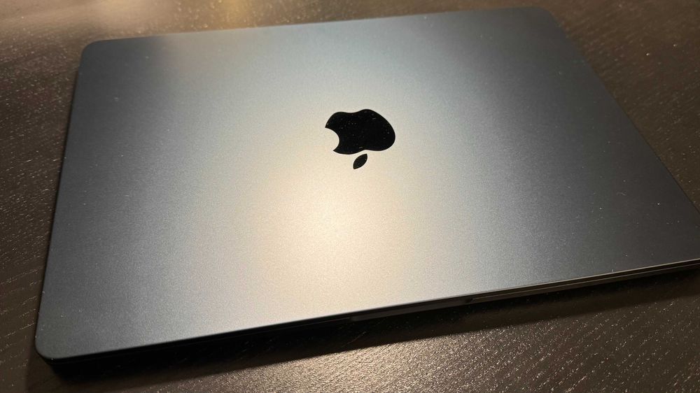 Laptop Macbook Air 13", M3, 16GB RAM, 512GB SSD