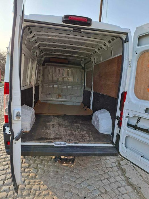 Превоз на мебели и багаж -бързо идване и добри цении