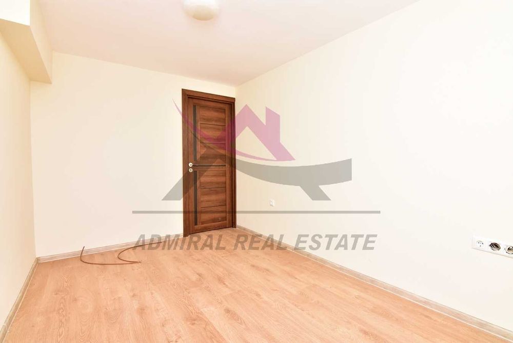 Продава се Двустаен апартамент в Варна, Бриз - 33 кв.м за 2182 €/кв.м - Снимка #4