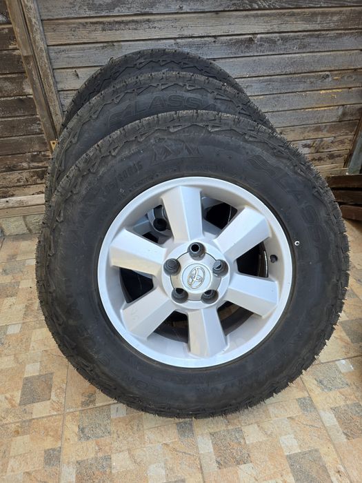 Гуми с джанти  Toyota Rav-4 205/80/16