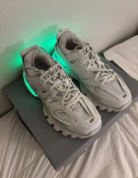 Balenciaga track led