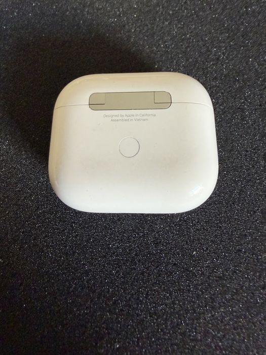 Airpods 3 кейс оригинал