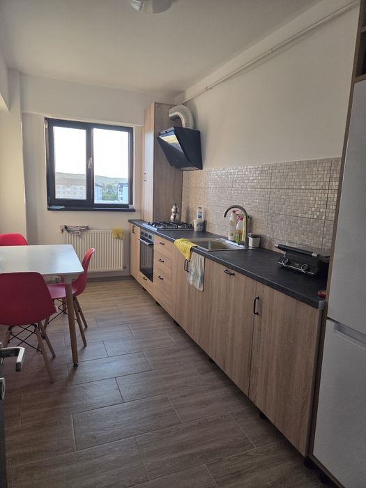 Închiriere apartament 3 camere – Bascov, lângă Pitești