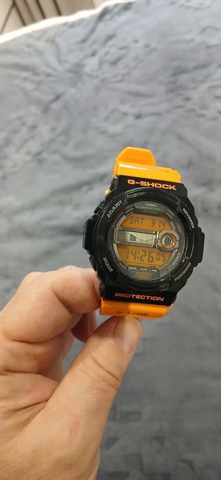 Продам часы casio g-shock glx-150