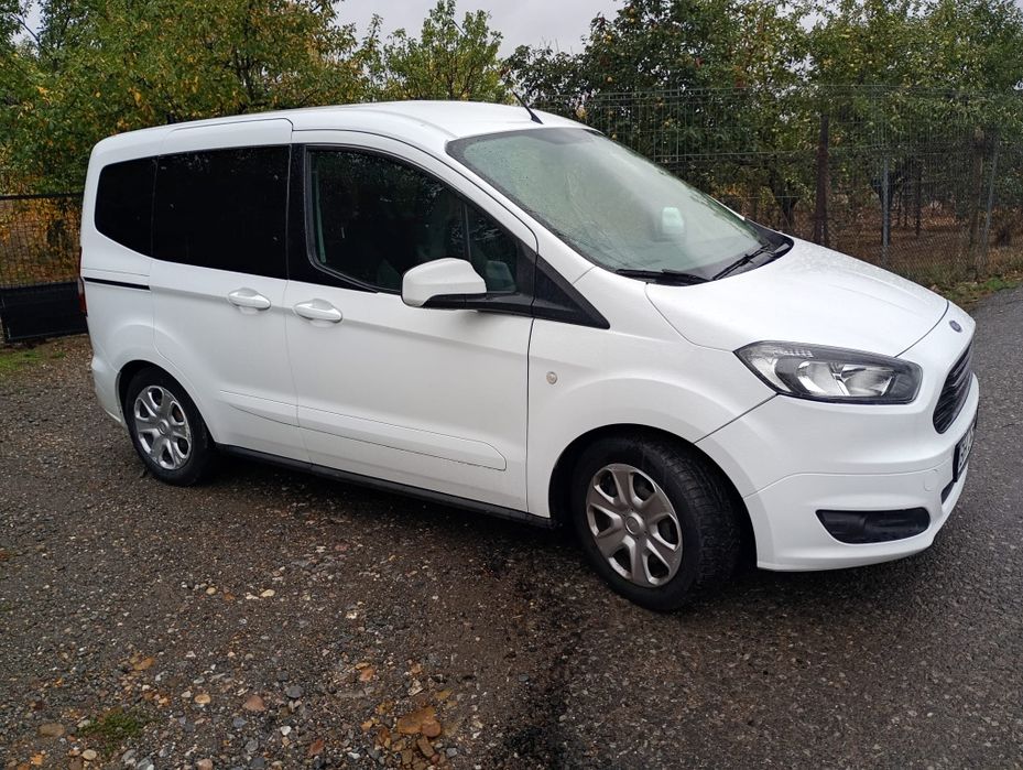 FORD Tourneo Courier 2017 — imagine 8
