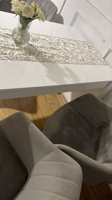 Masa cu 4 scaune Jysk