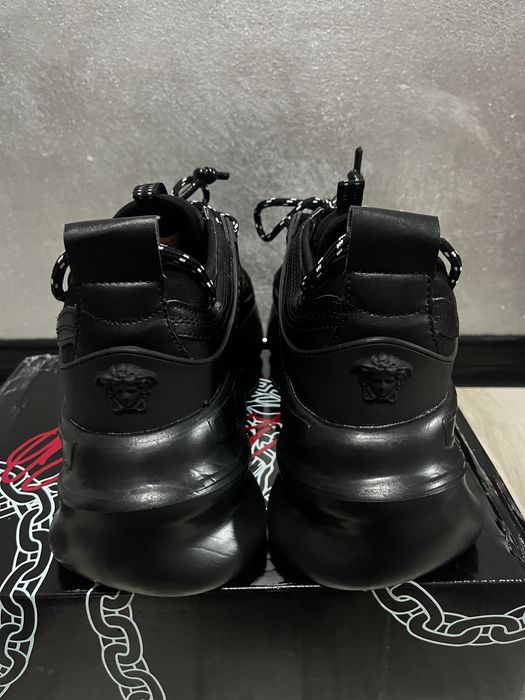 Versace Chain Reaction