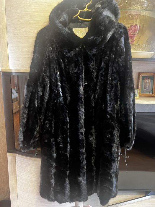 Продам шубу парку и пальто
