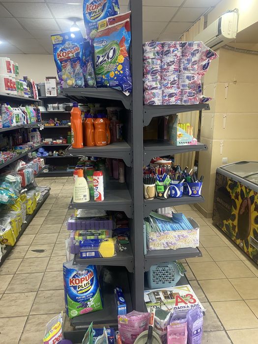 stelaj sotiladi 200$ metr