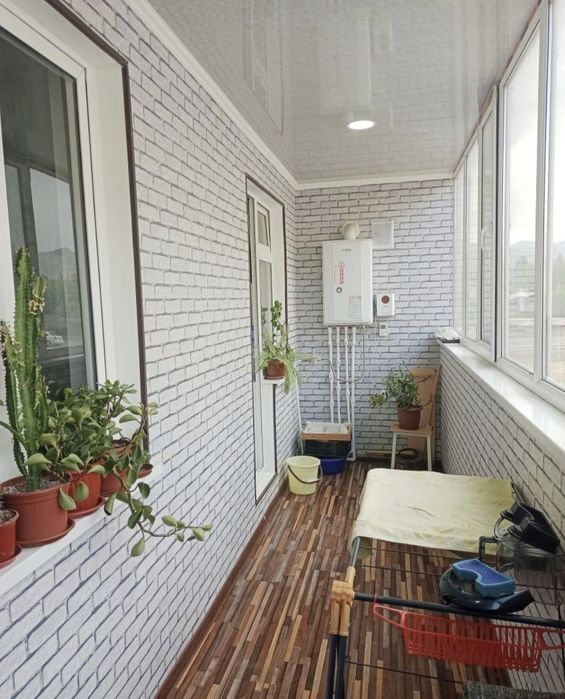 Ангренда 2 хонали евроремонт квартира оилага арендага берилади