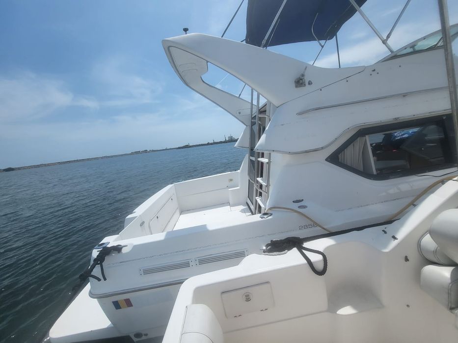Ambarcatiune Flydbrige 2858 Lux Ciera Mercruiser 350 MPI 220 ore