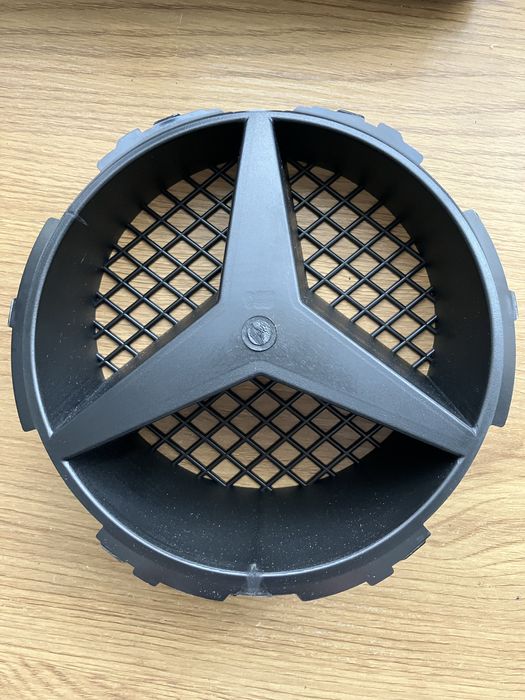 Основа на емблема за решетка Mercedes W204/X204/W245/V260/Vito/W463