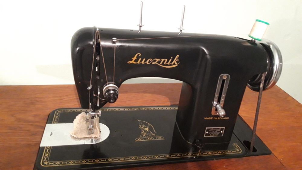Шевна машина LUCZNIK , SINGER