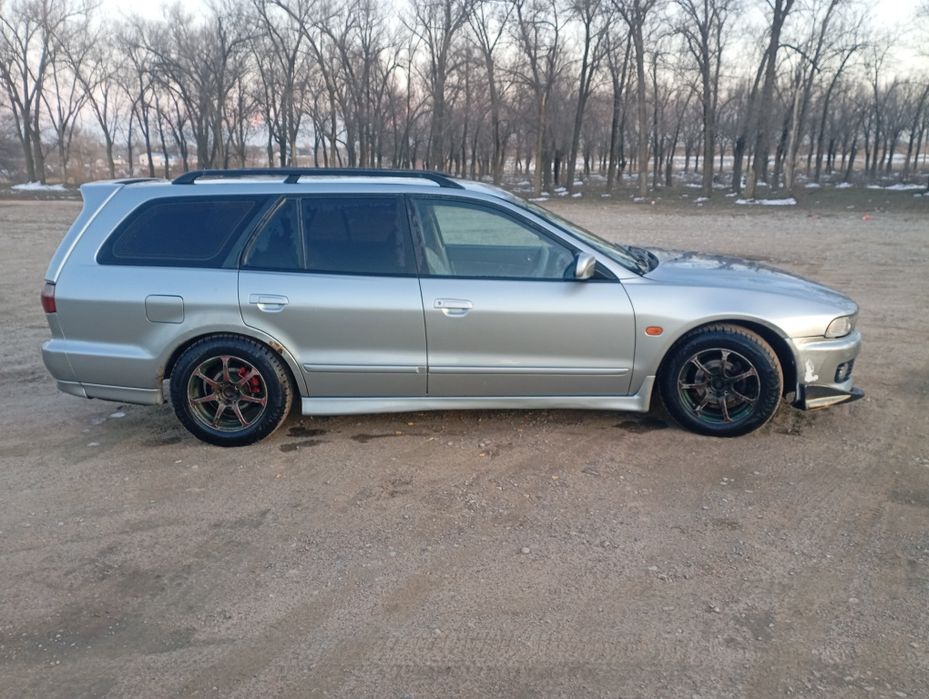 Mitsubishi Legnum 2.5л.