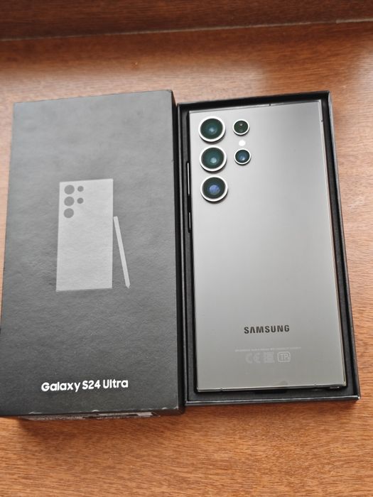 Samsung S24 Ultra 256Gb без ремонта