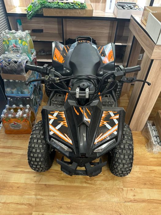 Elektroni kvadratsikl zor hlati sotiladi