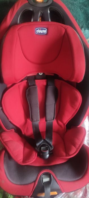 Продам автокресло chicco
