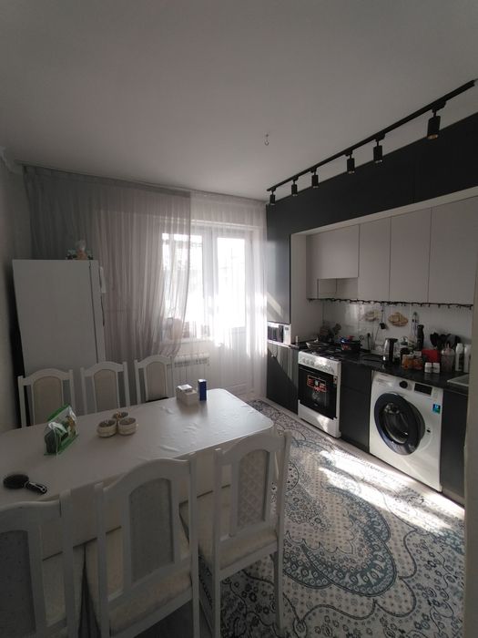 Продам 1 ком квартиру на Батыс 2