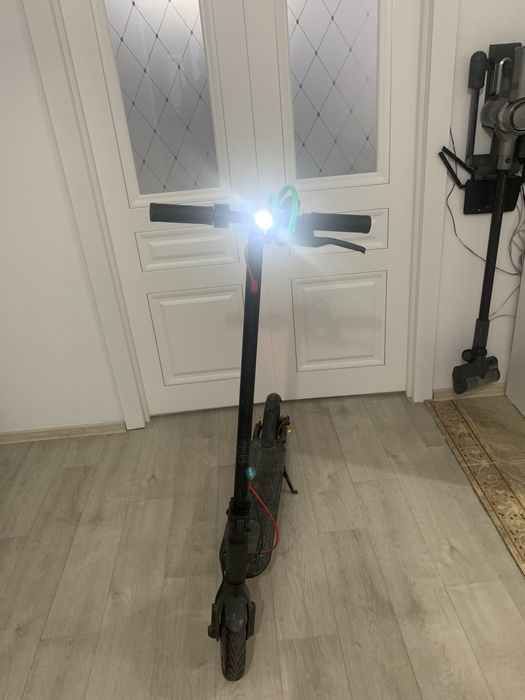 Xiomi электросамокат