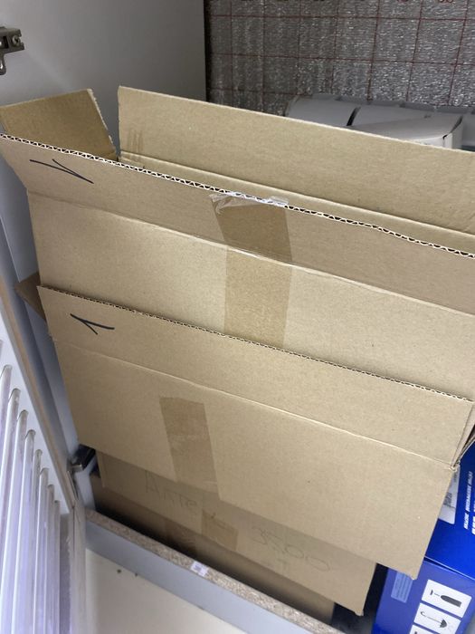 Коробки отдам бессплатно