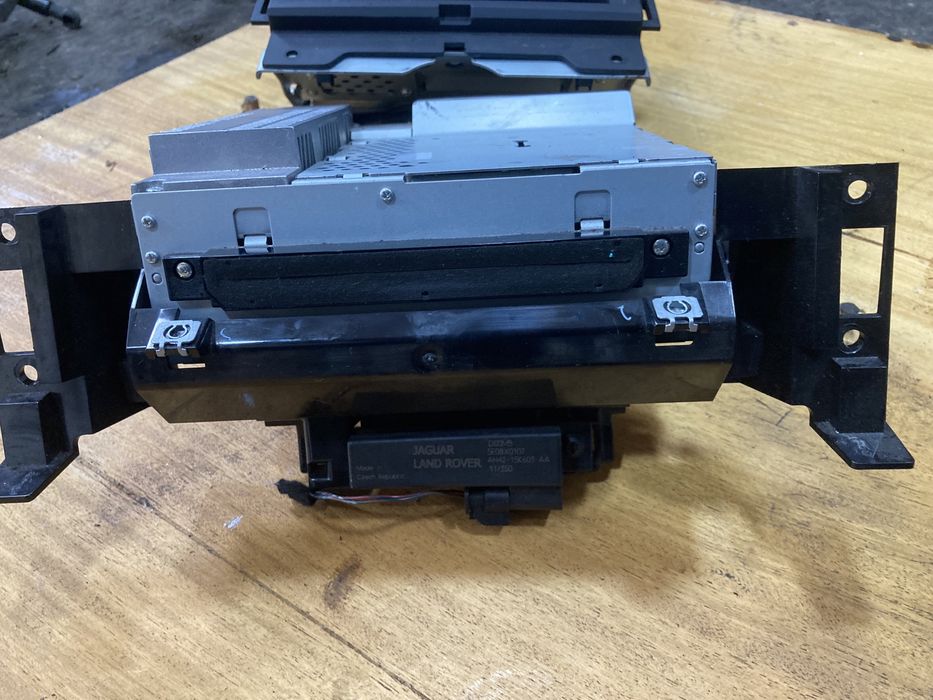 Range rover sport 2012година 3.0d 245кс Навигация