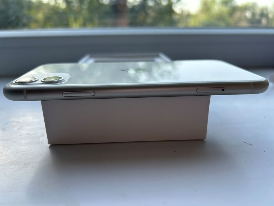Iphone 11,память 128гб