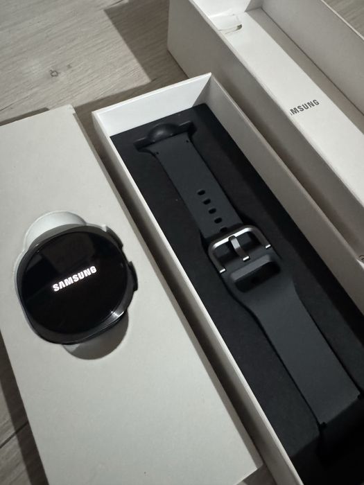Ceas smartwatch Samsung Galaxy Watch 8