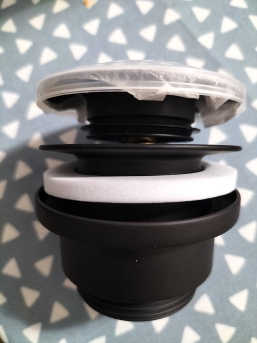 Ventil lavoar baie sau bucătărie negru mat alama